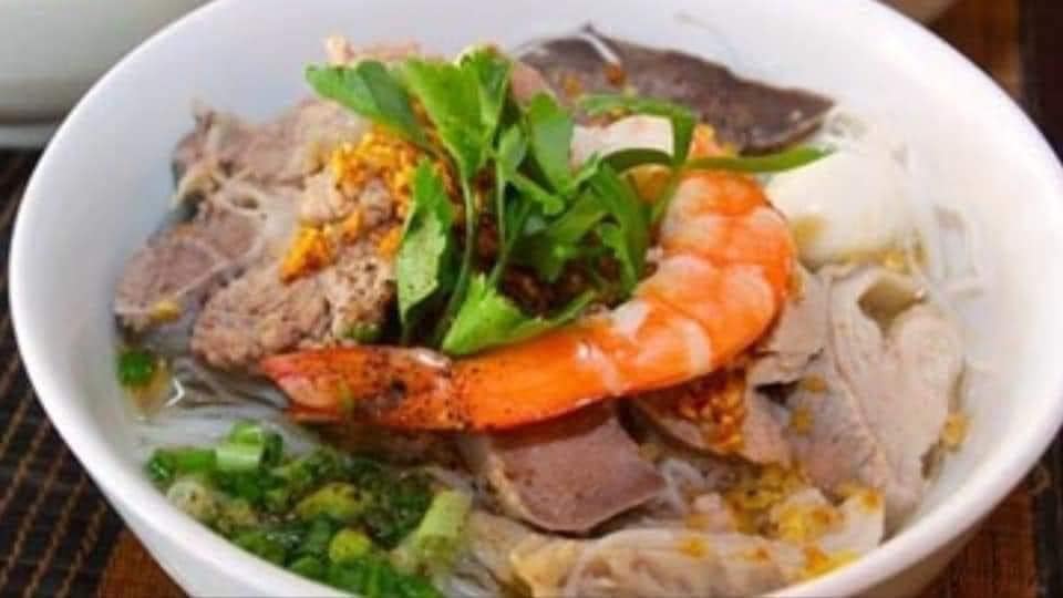 Hủ Tiếu Nam Vang - Vietnamese dish by Gánh Hàng Tình Thương